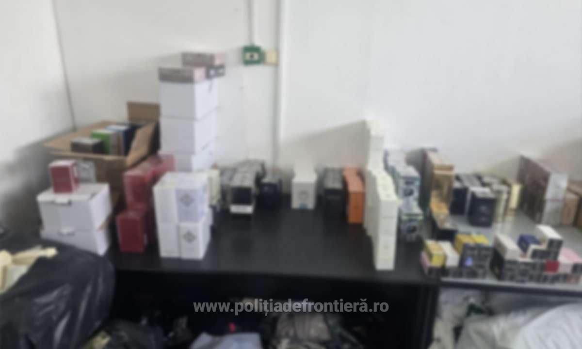 Peste 3.500 de produse susceptibile a fi contrafăcute, în valoare de peste 800.000 de lei, descoperite de poliţiştii de frontieră giurgiuveni